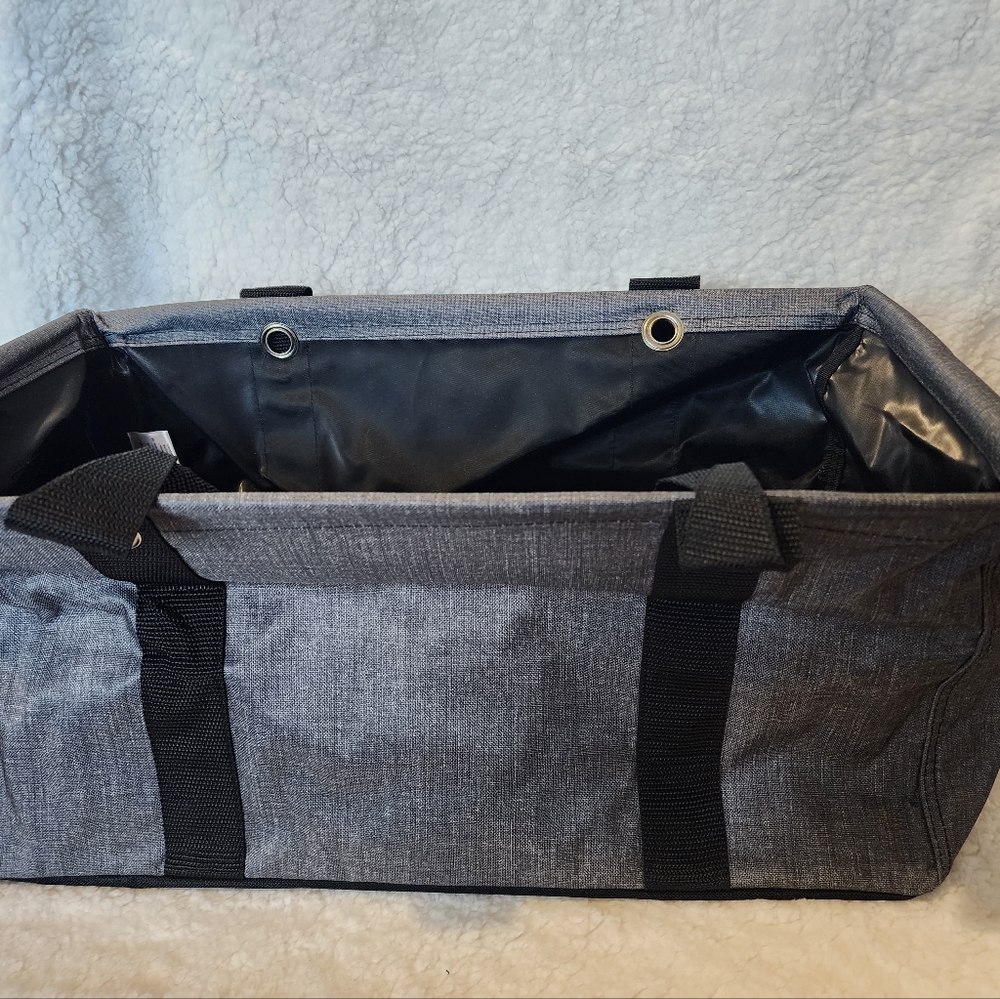 Medium utility tote